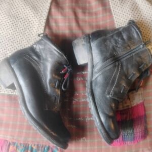 Buttery Soft Italian Think! Flower Leather Boots